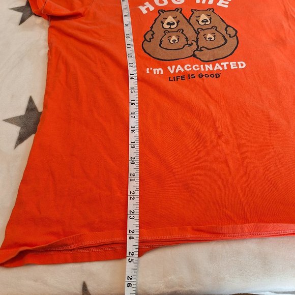 Life is‎ Good Melon Women's L ‘Hug me I’m Vaccinated’ Short Sleeve Crusher Tee - Picture 3 of 8